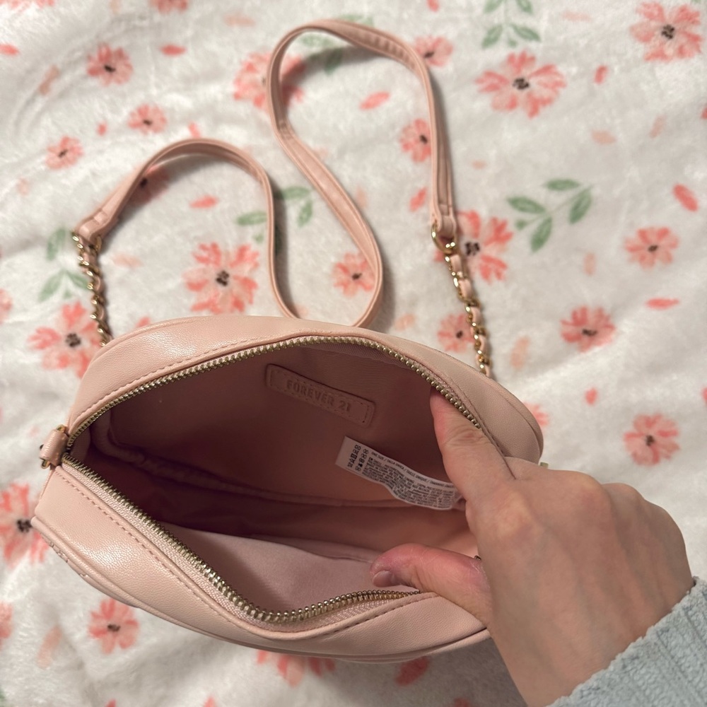 Forever 21 Blush Quilted Crossbody Bag - Picture 3 of 5